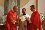Überreichung der Pastoralvereinbarung Überreichung der Pastoralvereinbarung