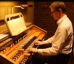 Dr. Christian Meise an der Stockmann-Orgel Dr. Christian Meise an der Stockmann-Orgel